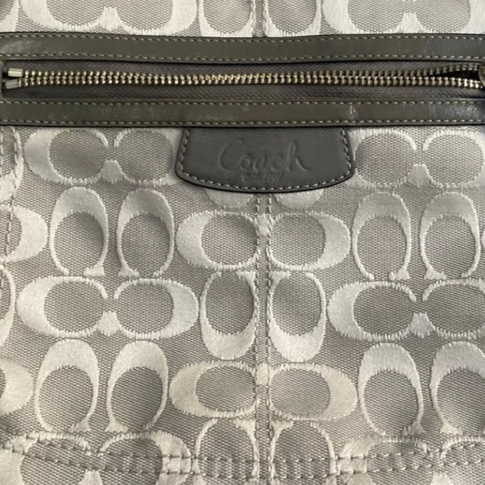 Vintage Coach Penelope Light Gray Signature Jacquard Tote Bag - Picture 5 of 5